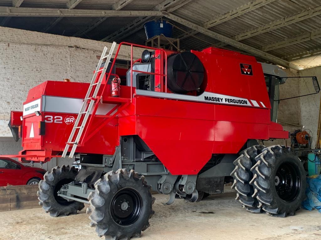 Massey ferguson 32 SR 2012. Muito nova!!! Plataforma MF 3009 8 linhas