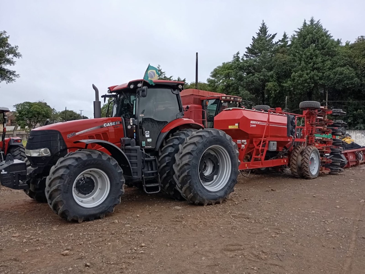 Puma 230 e Plantadeira Horsch Modelo Maestro Kompass 14.45