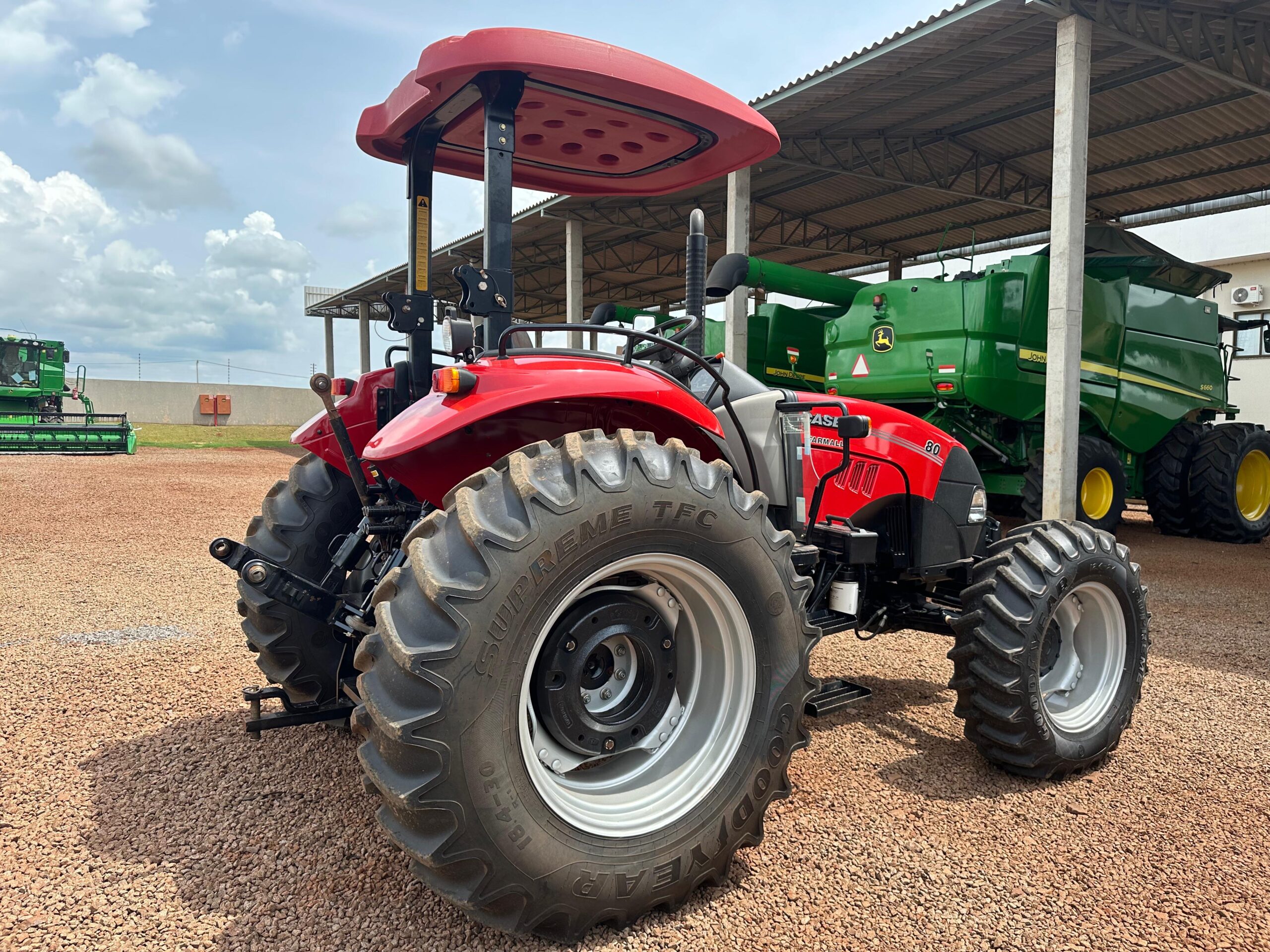 Case Farmall 80
