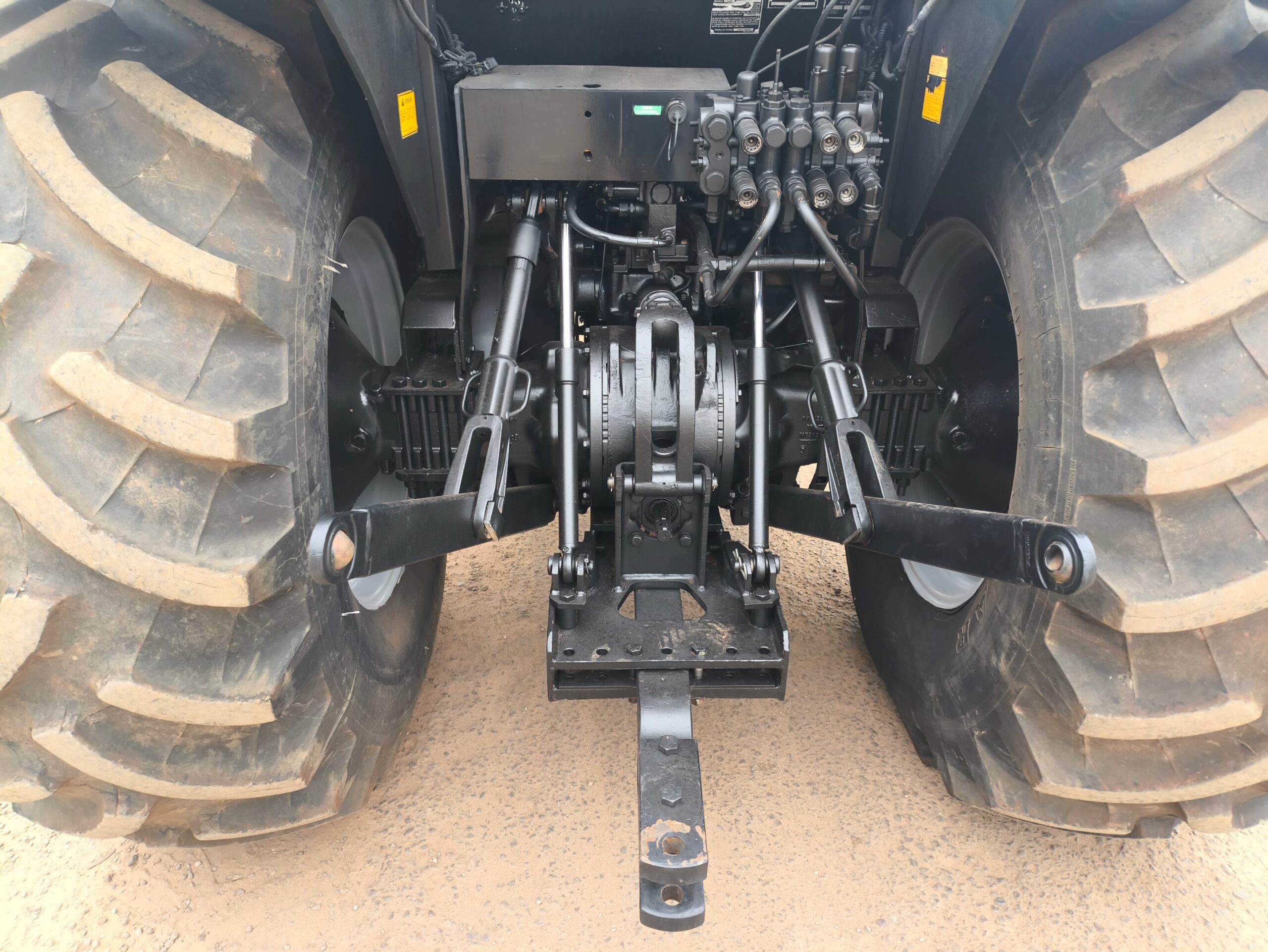 Trator Massey 680 HD Advanced