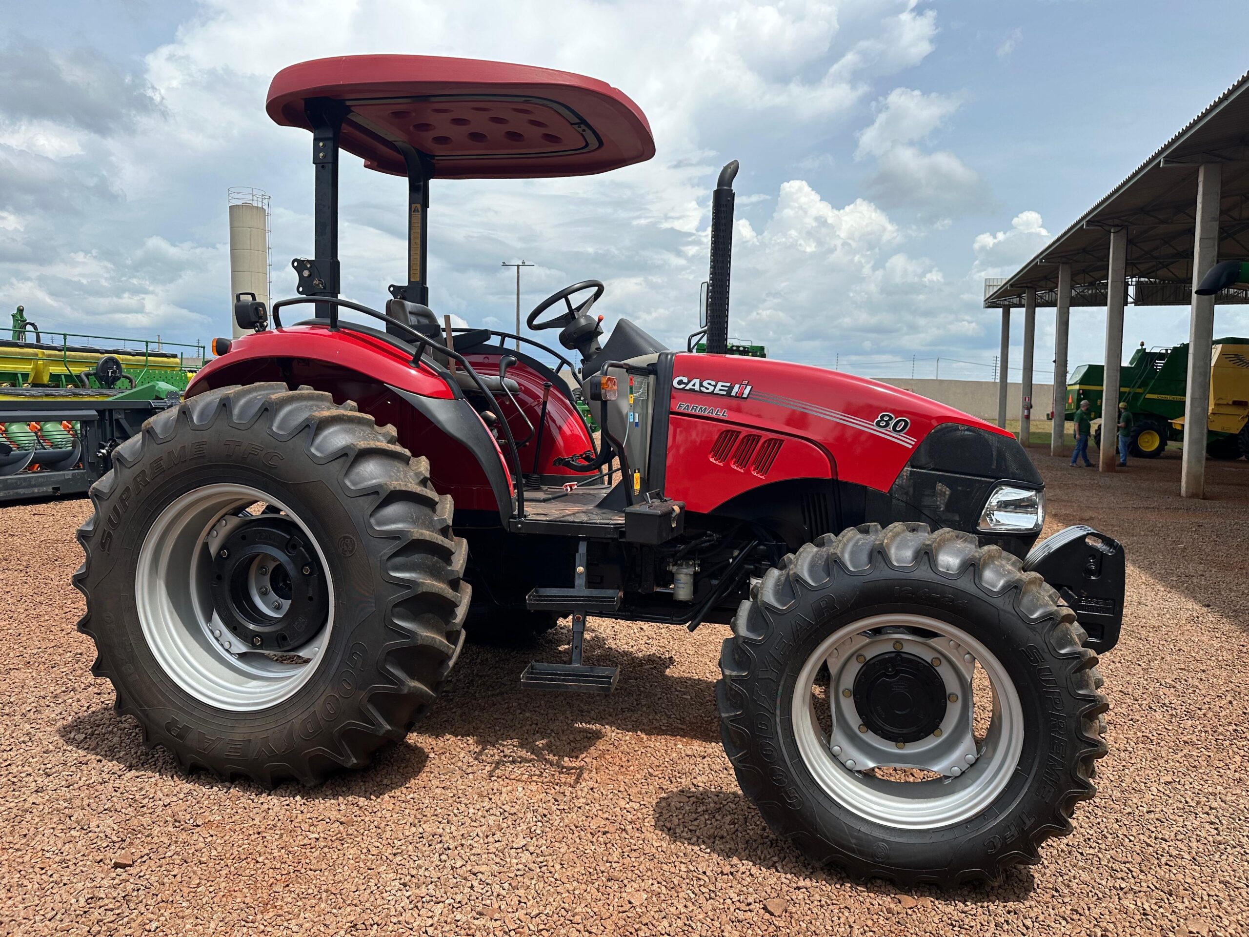 Case Farmall 80