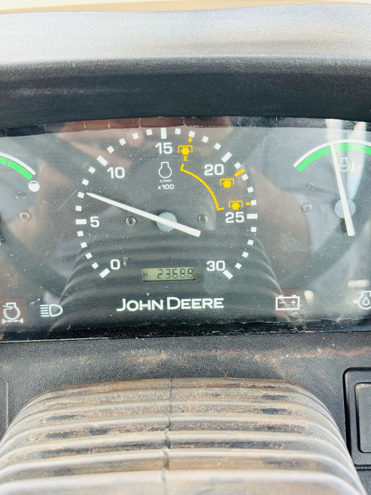 John Deere 5090E (4x4) 90cv - Ano 2017