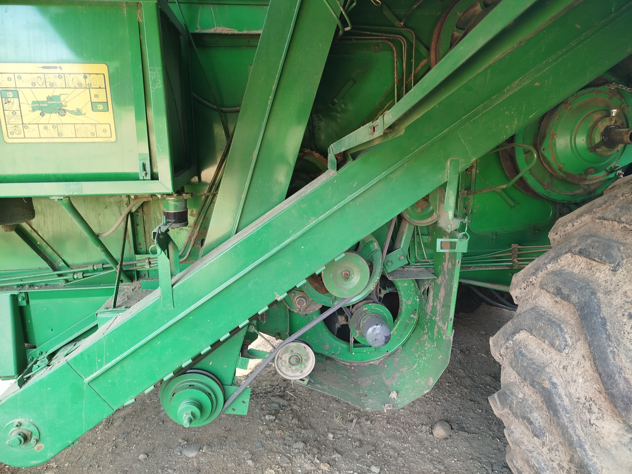 Colheitadeira John Deere 7700