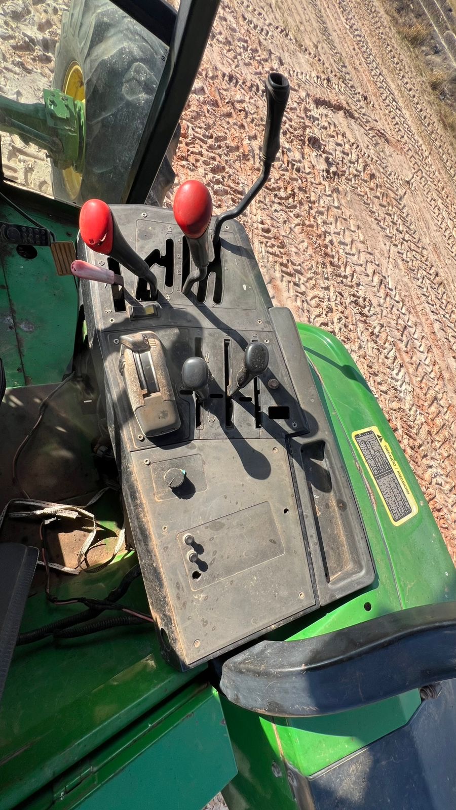 Trator John Deere 7500, Ano 2000
