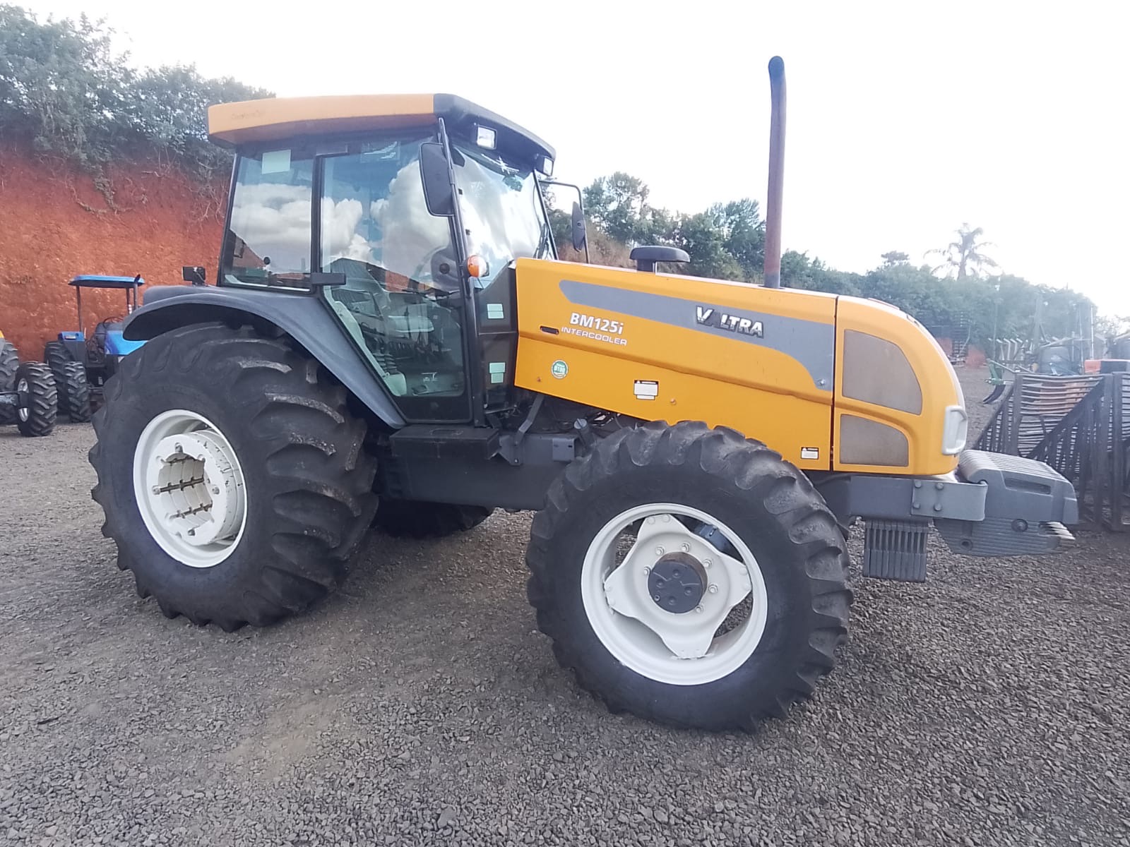 VALTRA BM 125i intercooler CAB
