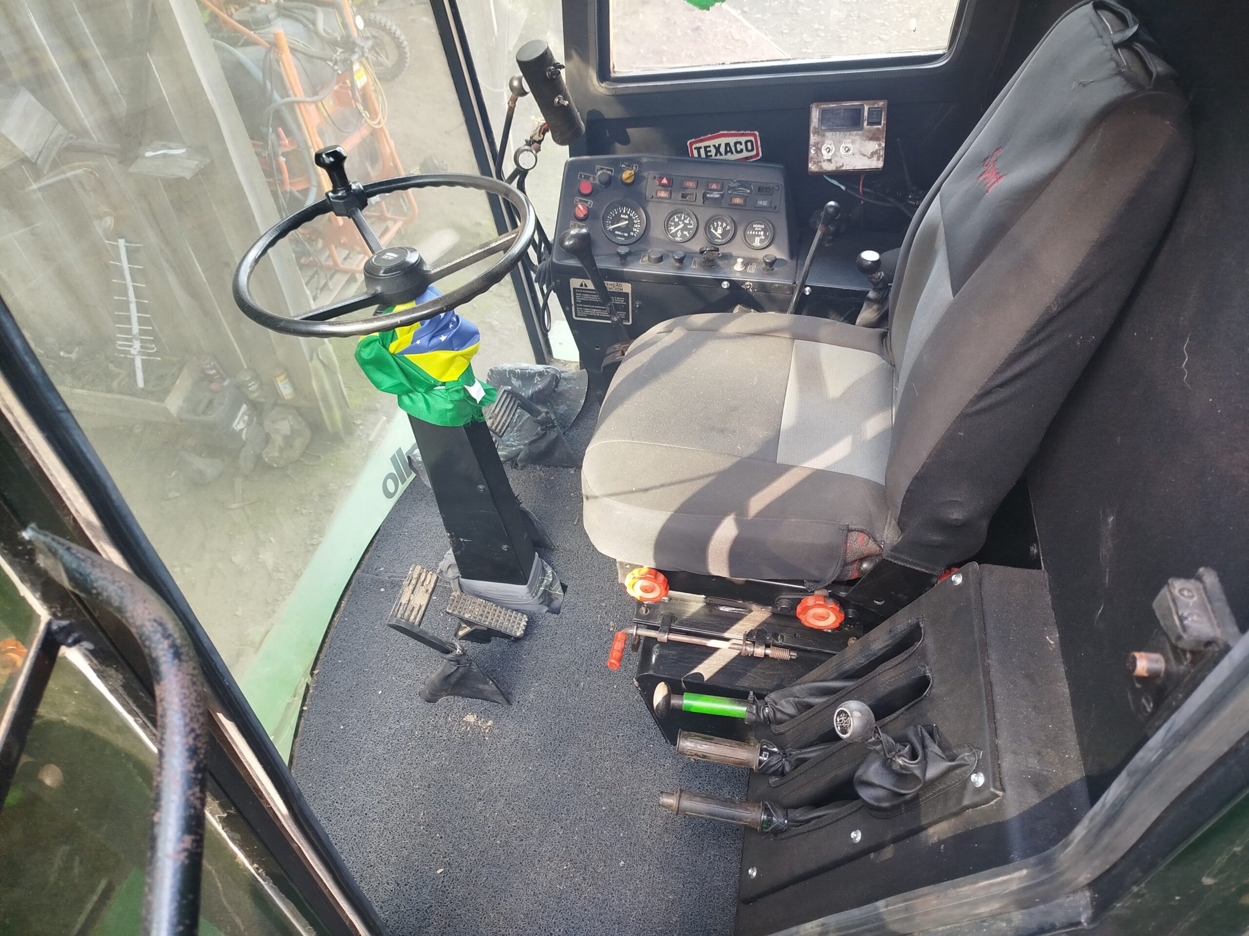 Colheitadeira John Deere 7700