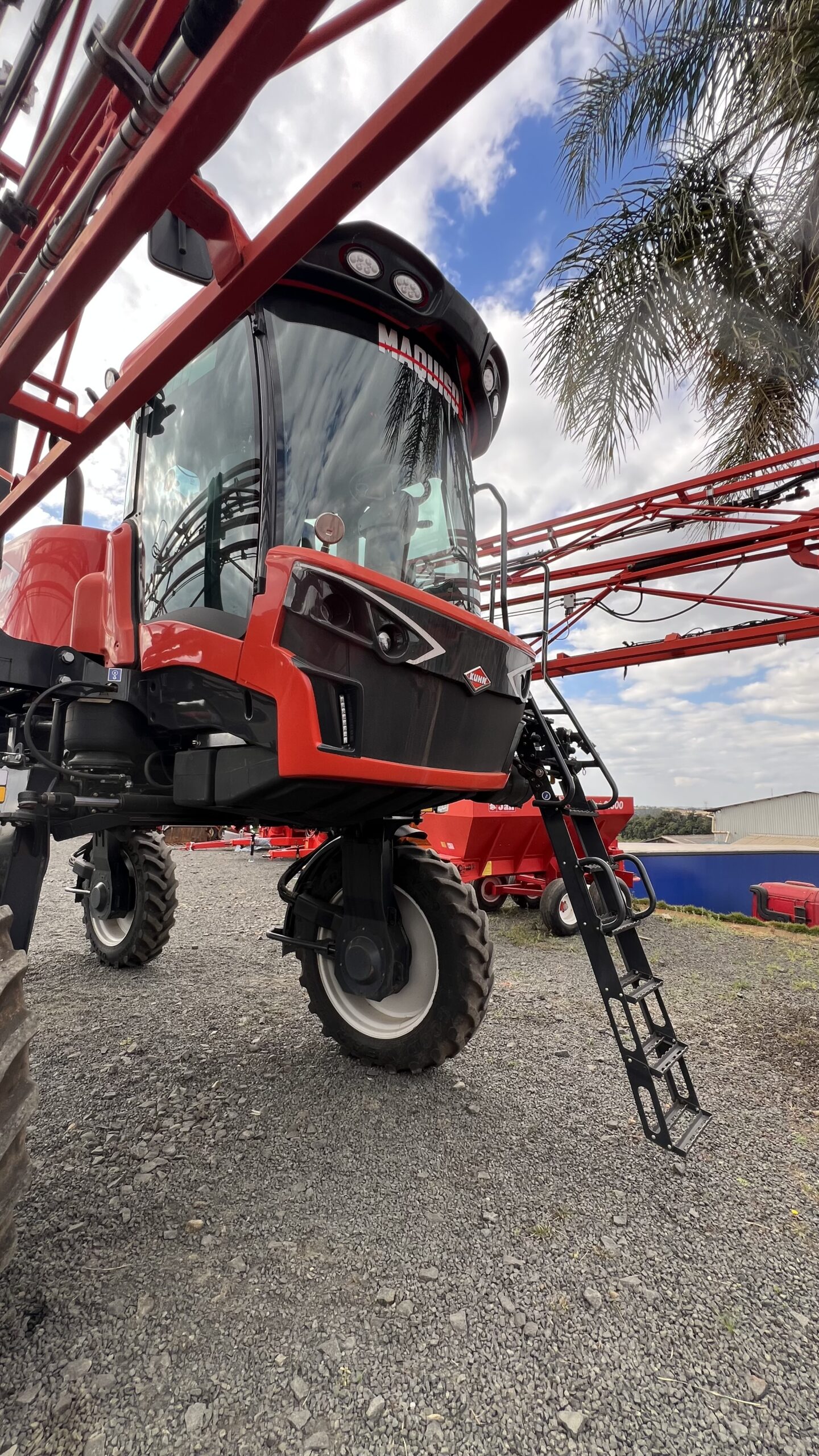 Pulverizador Kuhn fighter 2500 ano 2022