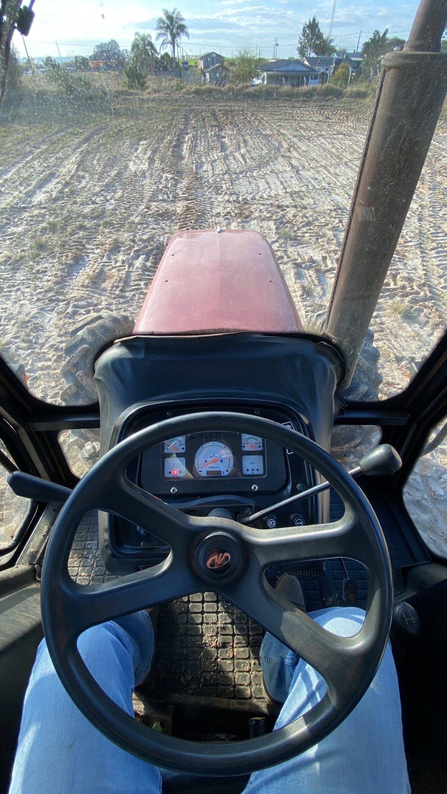 Mahindra 8000 S, Com REVERSOR, ano 2020