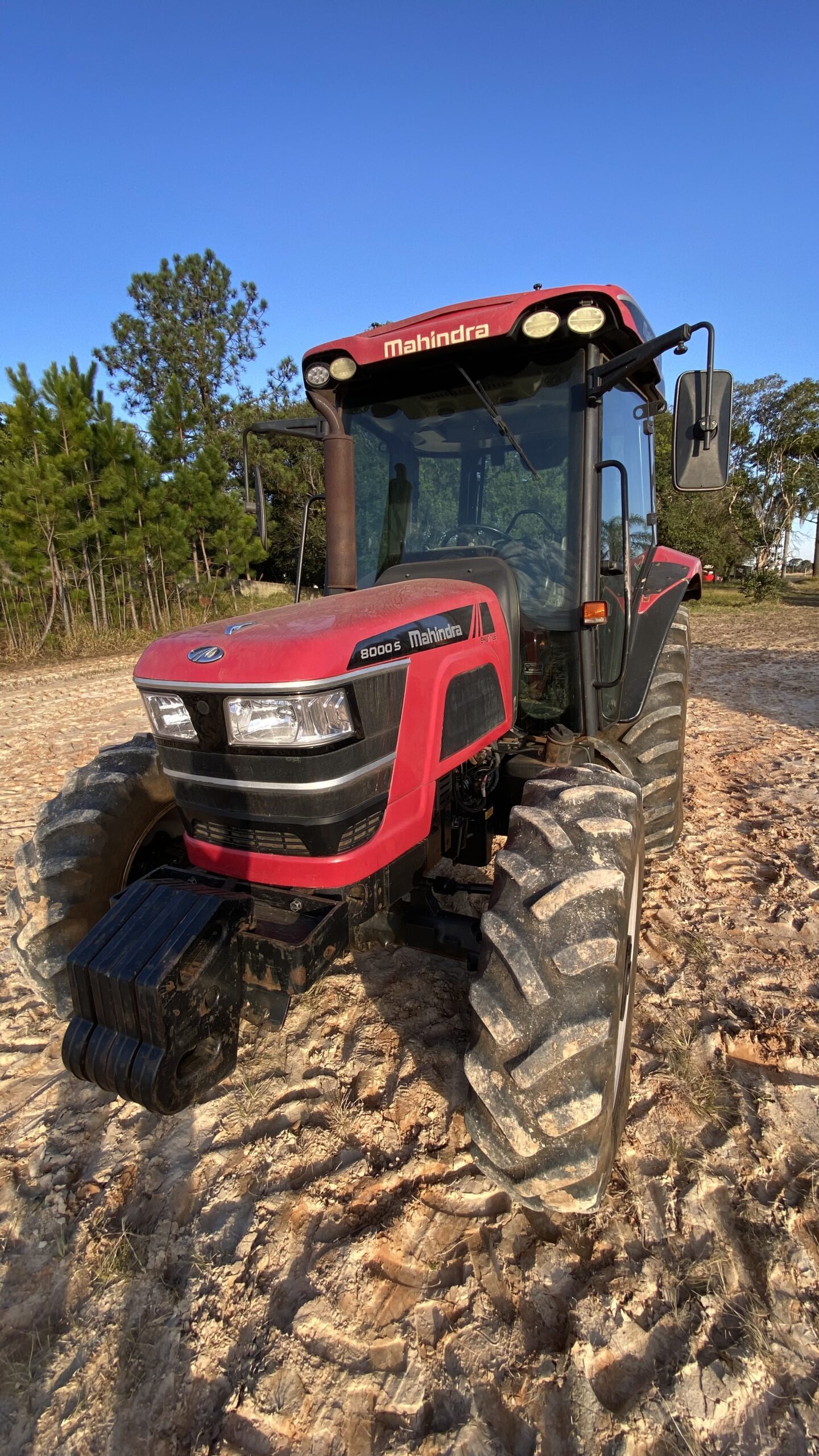 Mahindra 8000 S, Com REVERSOR, ano 2020
