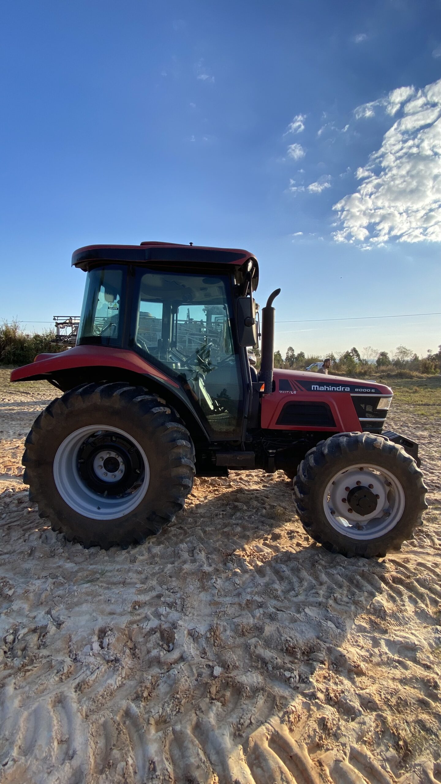 Mahindra 8000 S, Com REVERSOR, ano 2020