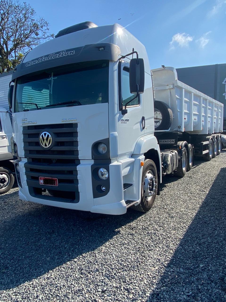 Volkswagen Constellation Tractor 25.390
