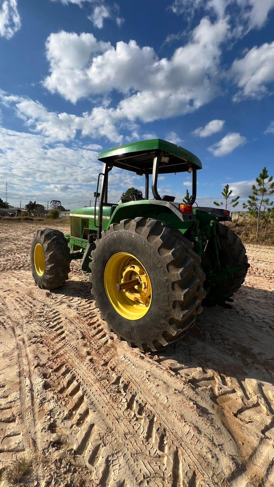 Trator John Deere 7500, Ano 2000