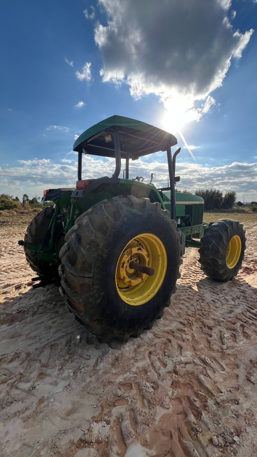 Trator John Deere 7500, Ano 2000