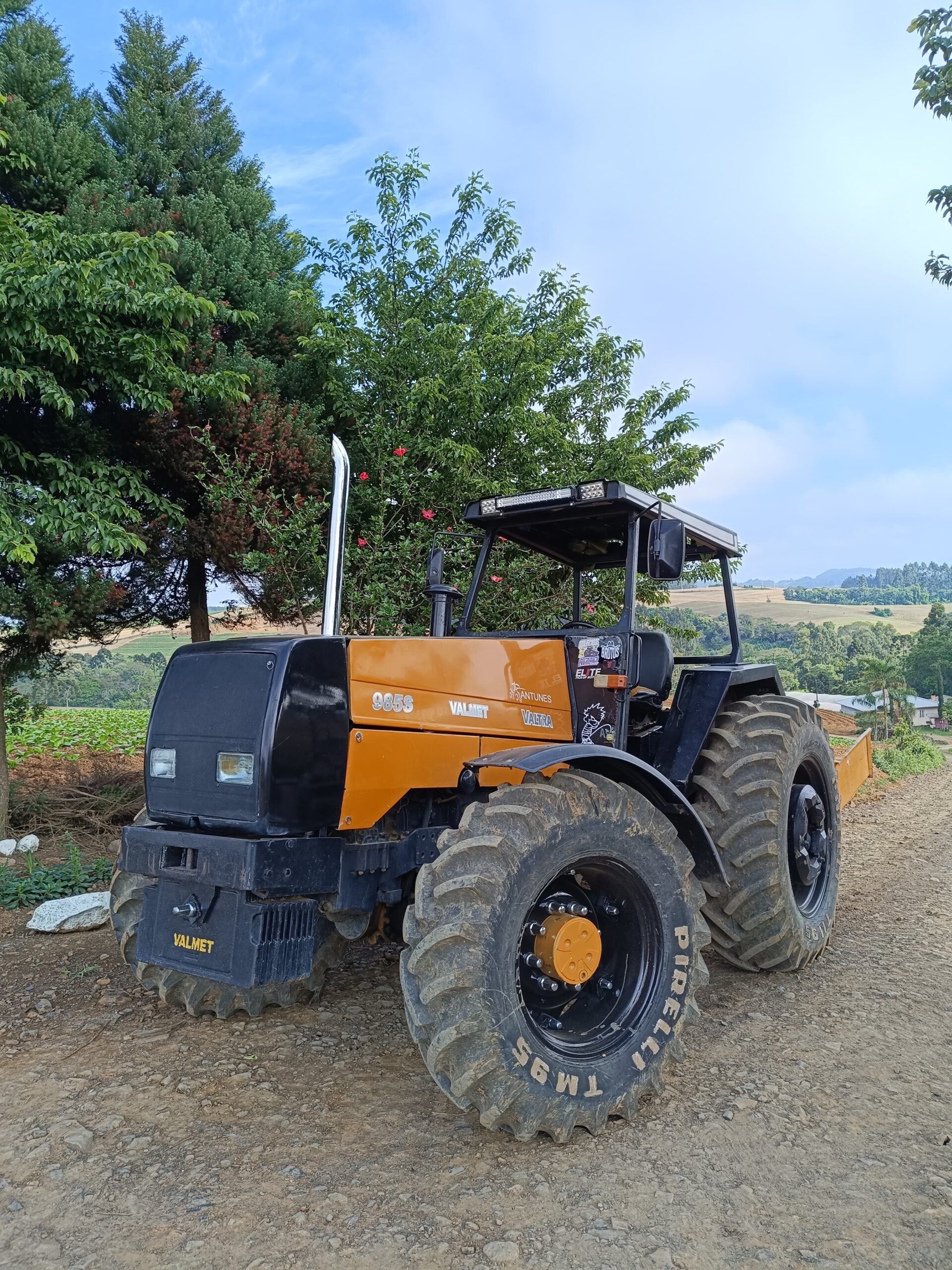 Valmet 985 s